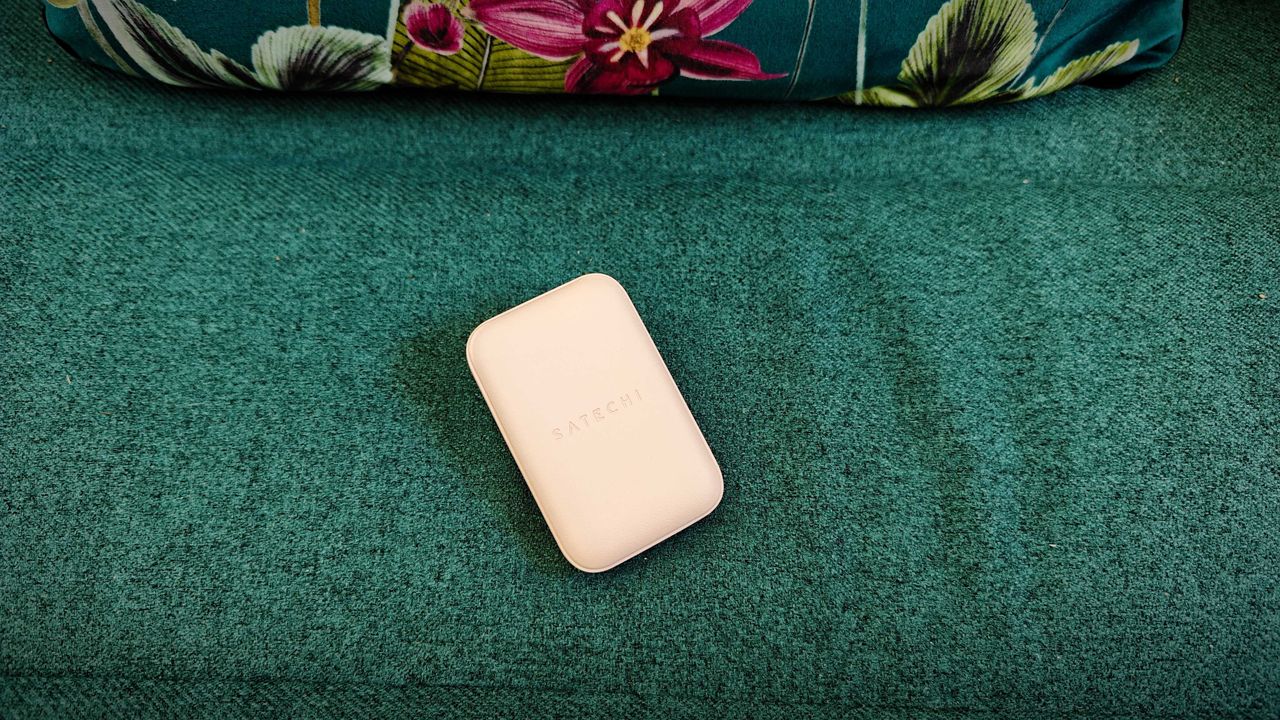  I'd have recommended this travel charger at its sticker price, and it's got 25% off for Labor Day 
