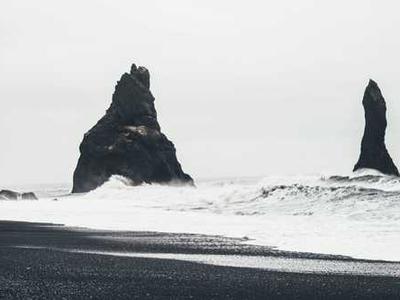 Browsing online at the airport? Here's why I use cellular instead of Wi-Fi (and you should, too)