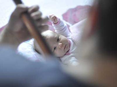 I changed 10+ settings on my iPhone to significantly extend its battery life (iOS 26 and older)