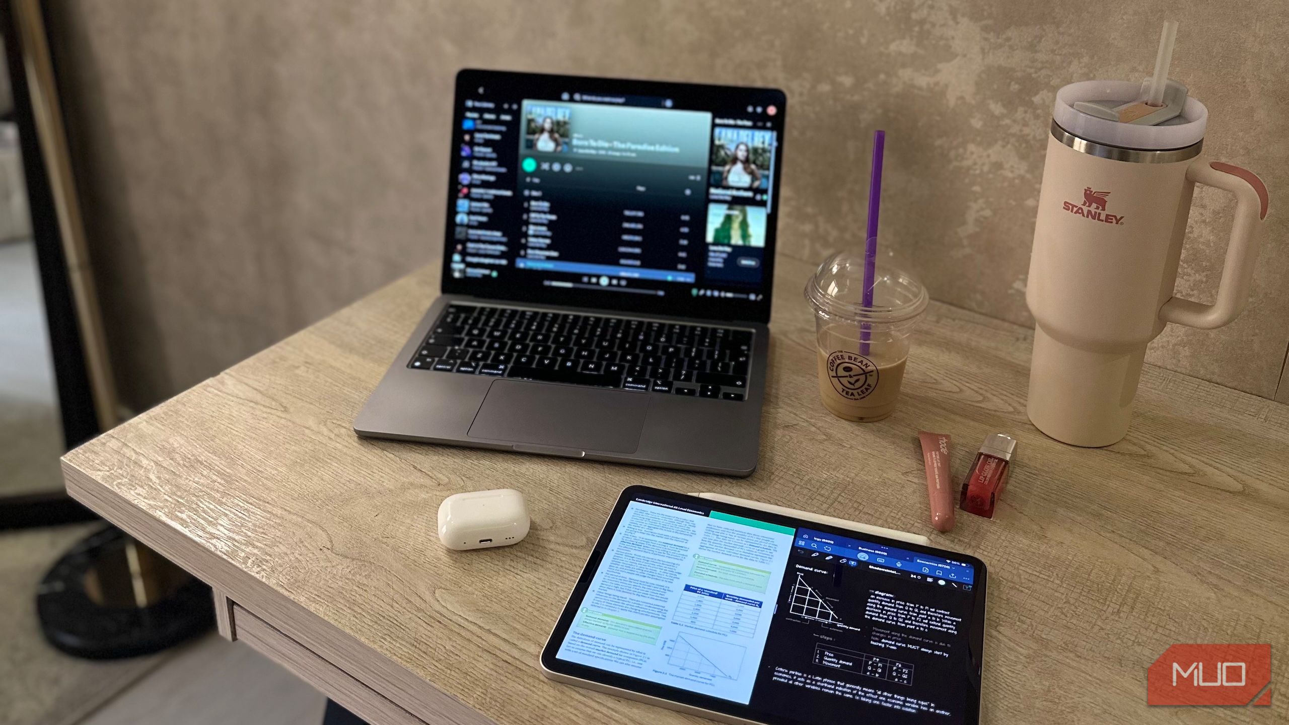 I found this productivity hack on Reddit and it actually works