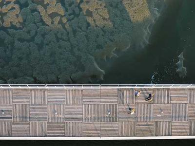 I changed 10+ settings on my iPhone to significantly extend its battery life (iOS 26 and older)