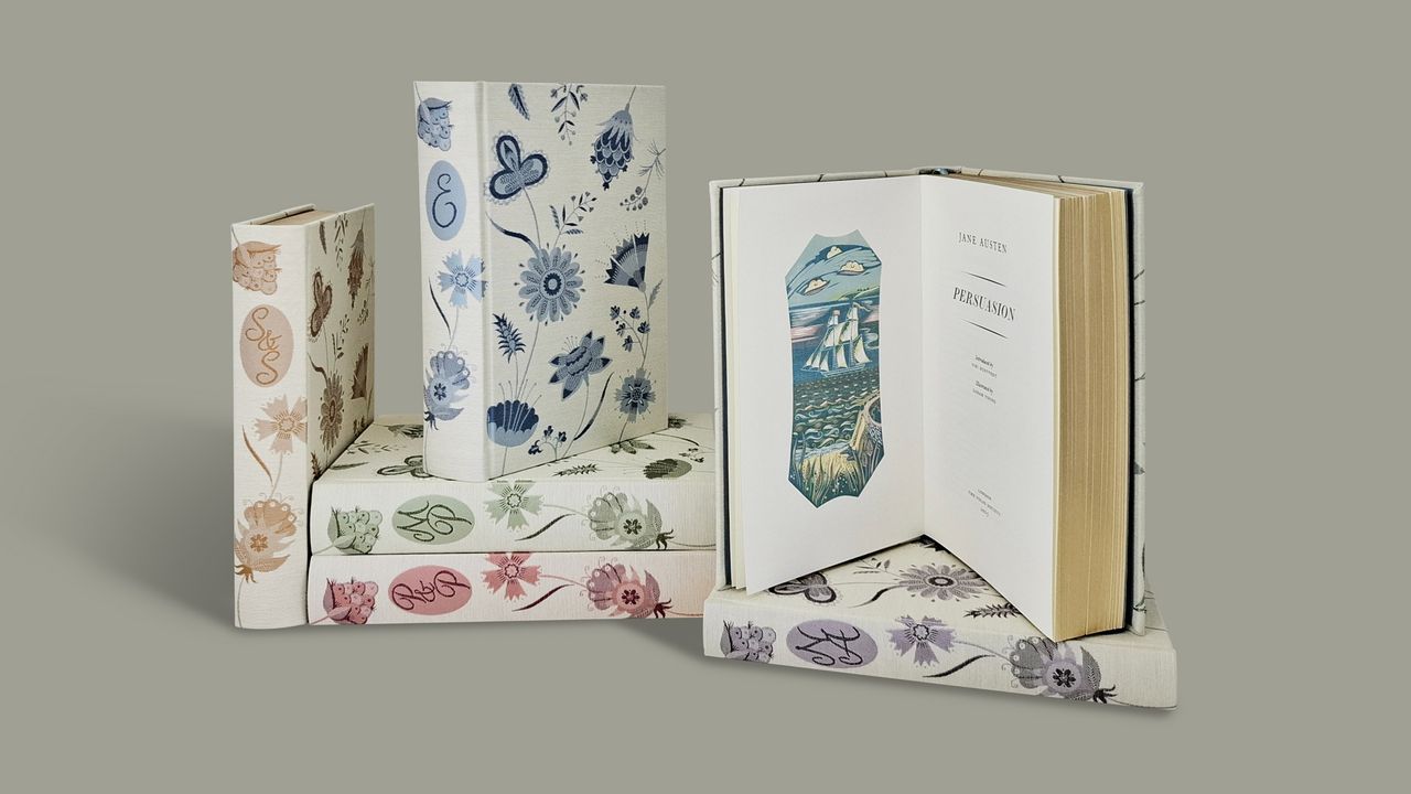 I really want this new illustrated set of Jane Austen novels